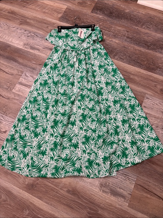 Japna Dresses & Skirts - 🆕 👗 🌱 Tropical Green Print Maxi Skirt with Waist Tie